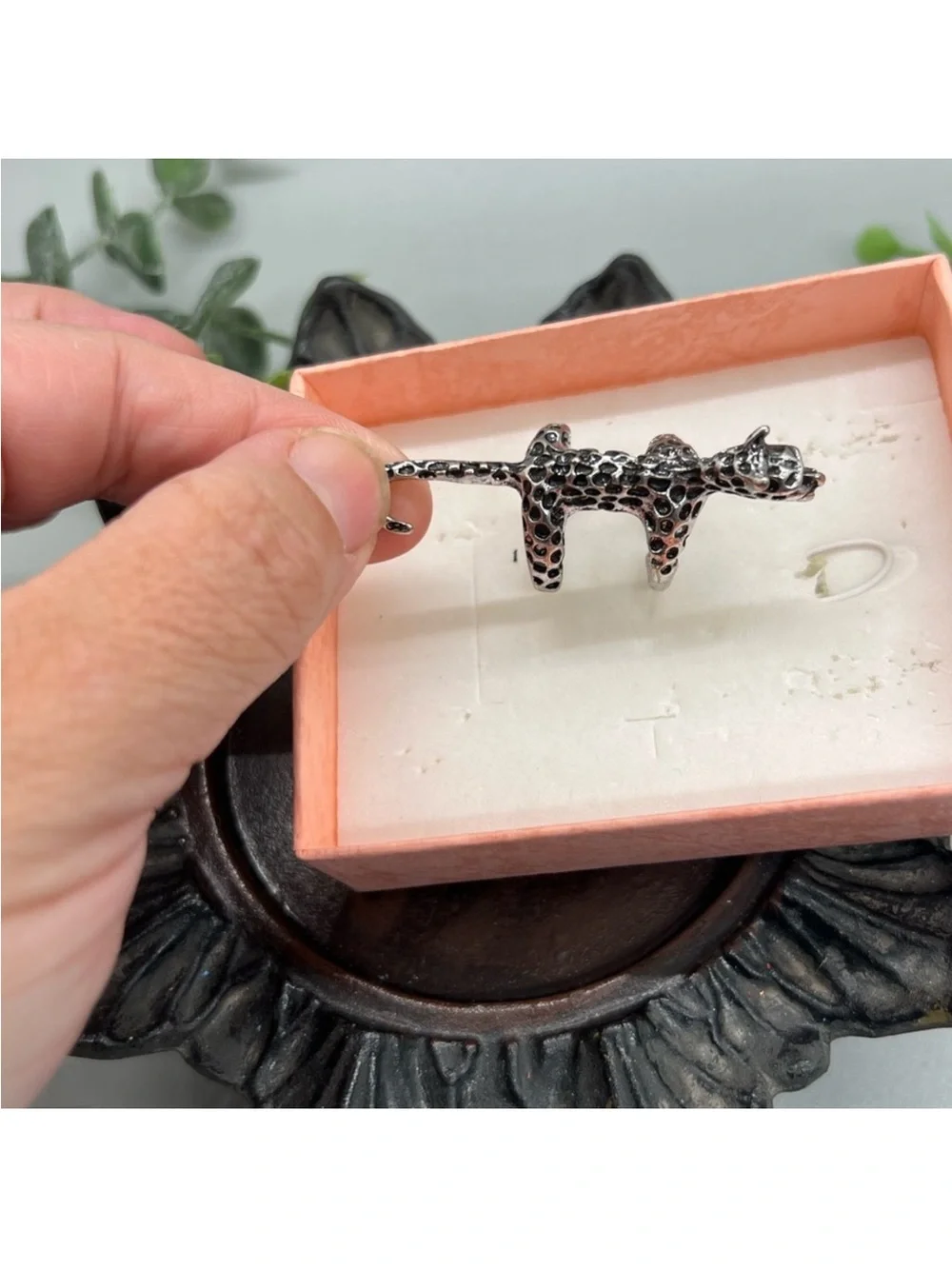 N/A stylish silver